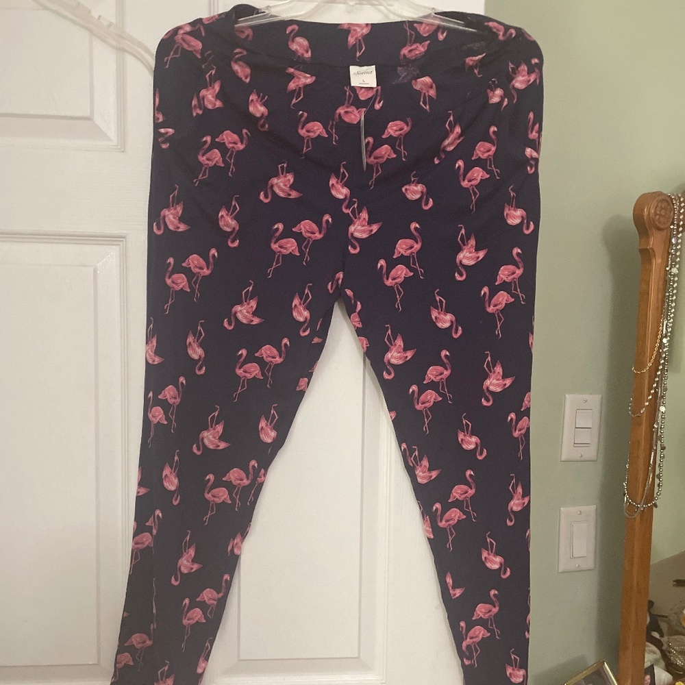 Soma Cool Nights "Flamingo" (navy & pink) ankle pants Size Large.  NWT